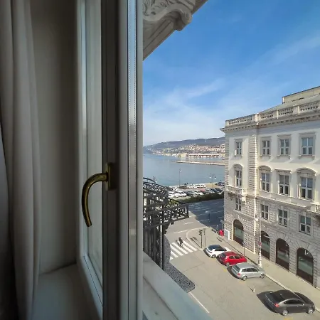 Luca's Apartment Trieste